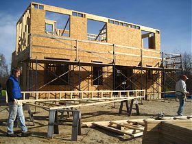 Building roof truss for Habitat house